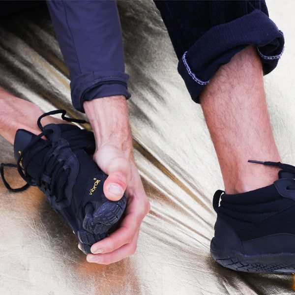 Vibram Fivefingers V-Trek Insulated Barefoot Shoes Noir