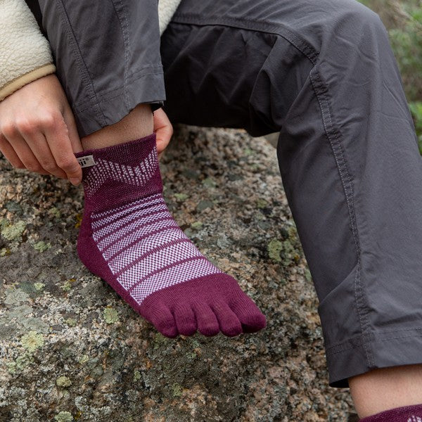 Injinji Outdoor MDW Mini Crew - Wanderscocken Garnet
